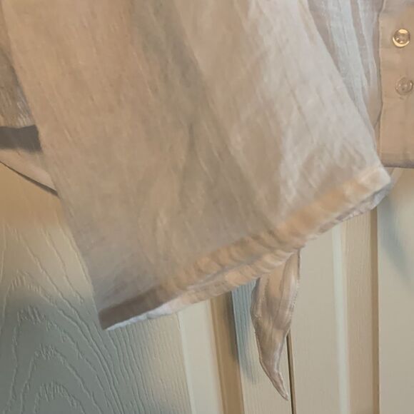 West bound petites, button down, long sleeve, tie waist, polyester/rayon pm - Picture 4 of 12